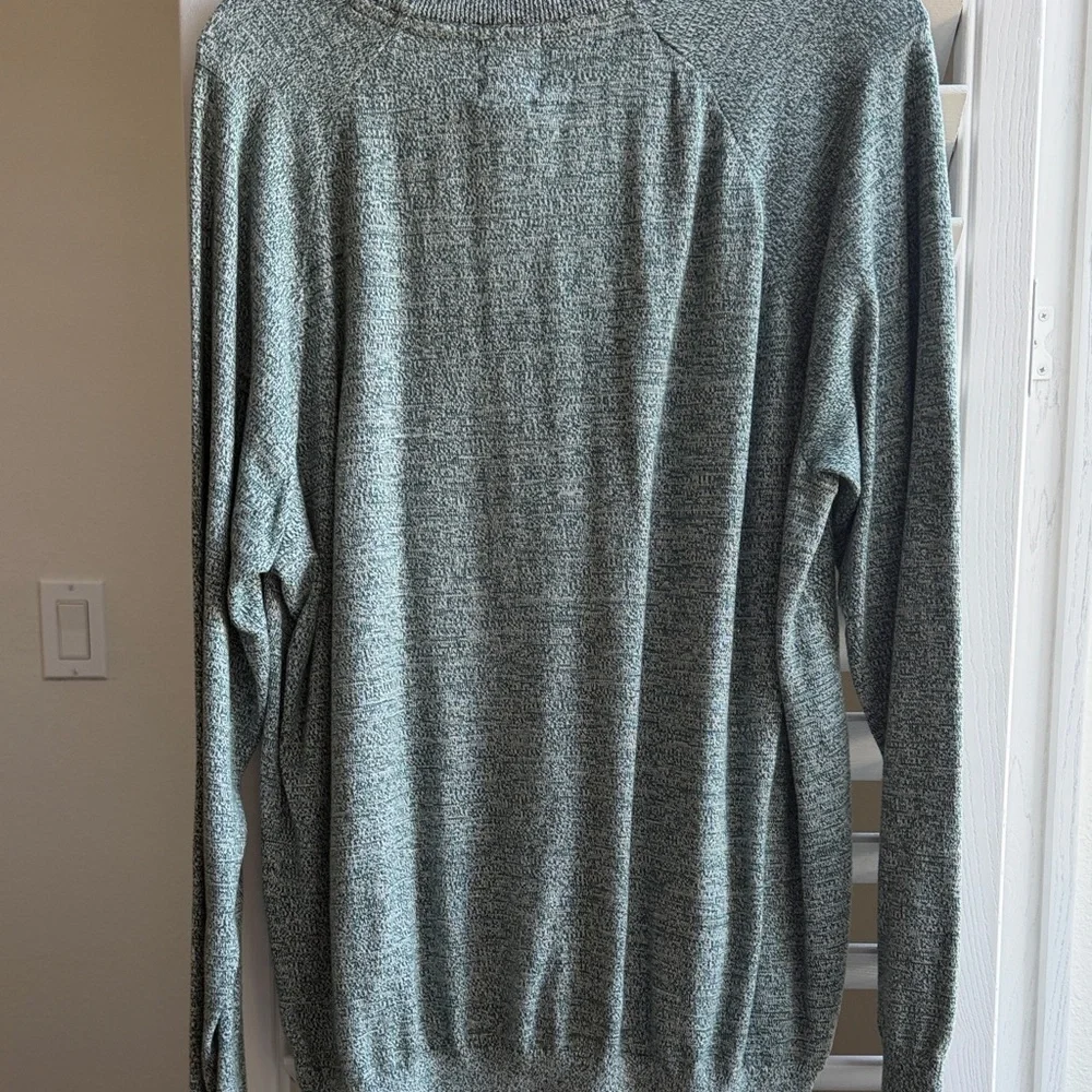 H&M Men's Heathered Sage Crewneck Sweater
